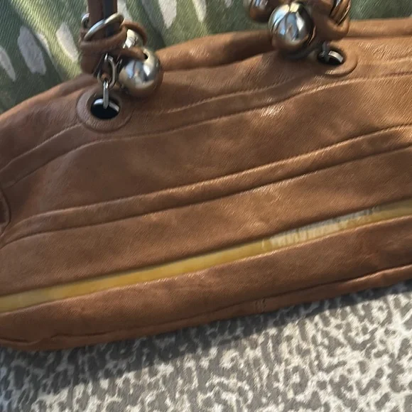 Vintage Chloe Brown Leather Shoulder Bag with Dome Silhouette - Picture 2 of 8